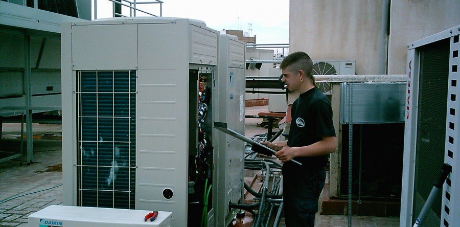 MANTENIMIENTO EN EQUIPOS FRIGORIFICOS